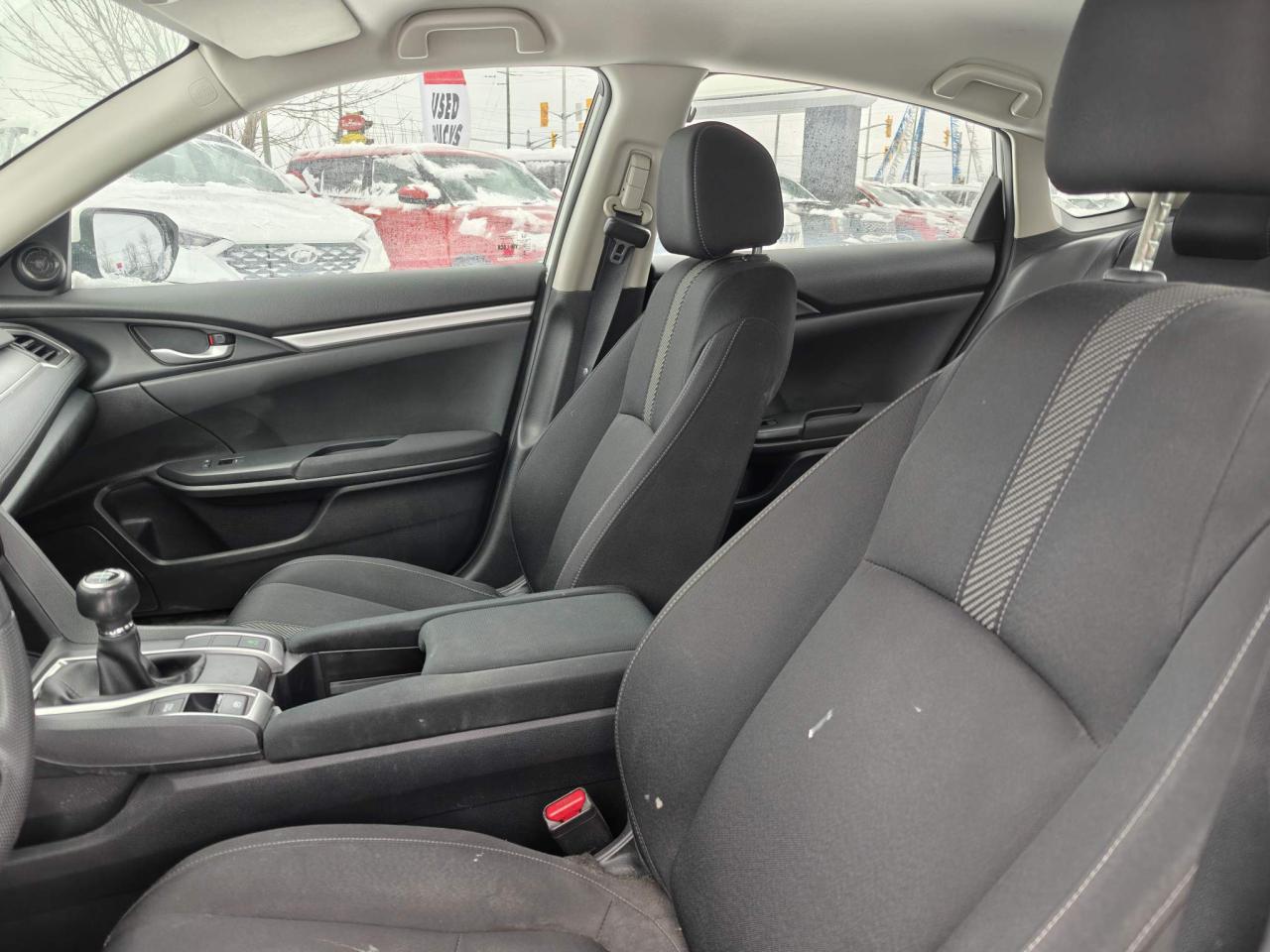 2017 Honda Civic LX (M6) 4dr Sedan Photo