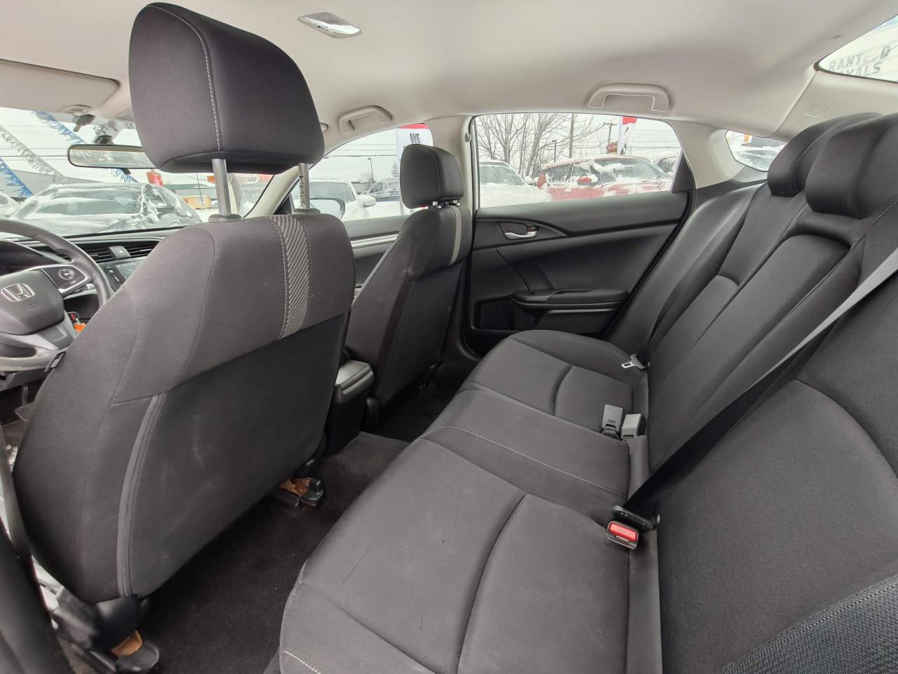 2017 Honda Civic LX (M6) 4dr Sedan Photo