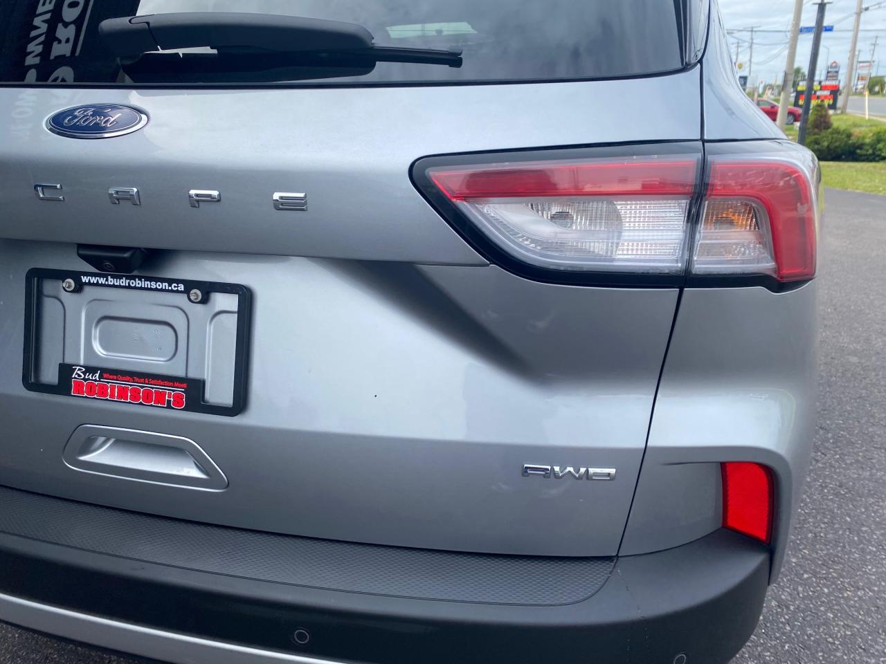 2022 Ford Escape SEL 4dr All-Wheel Drive Photo