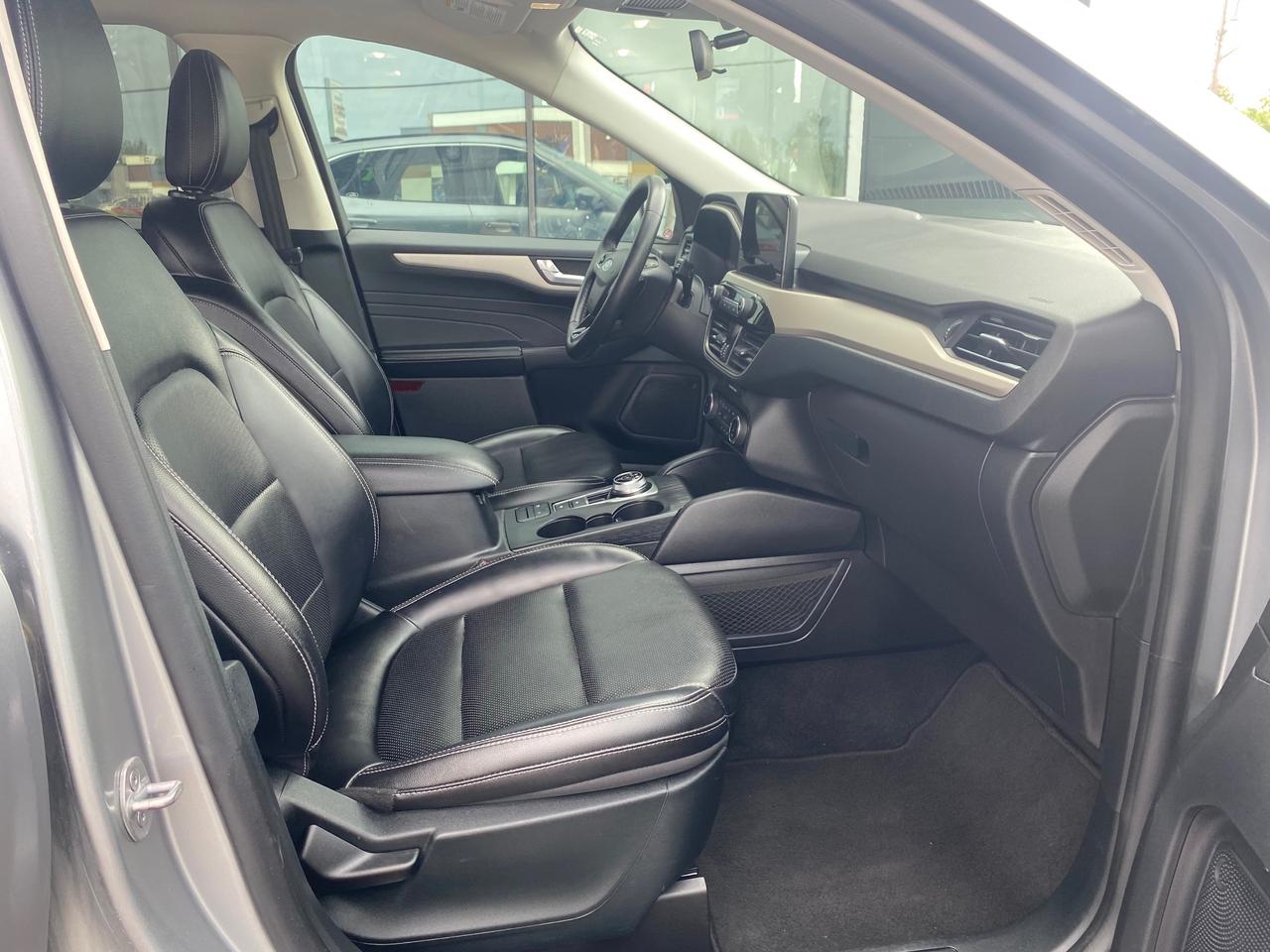 2022 Ford Escape SEL 4dr All-Wheel Drive Photo