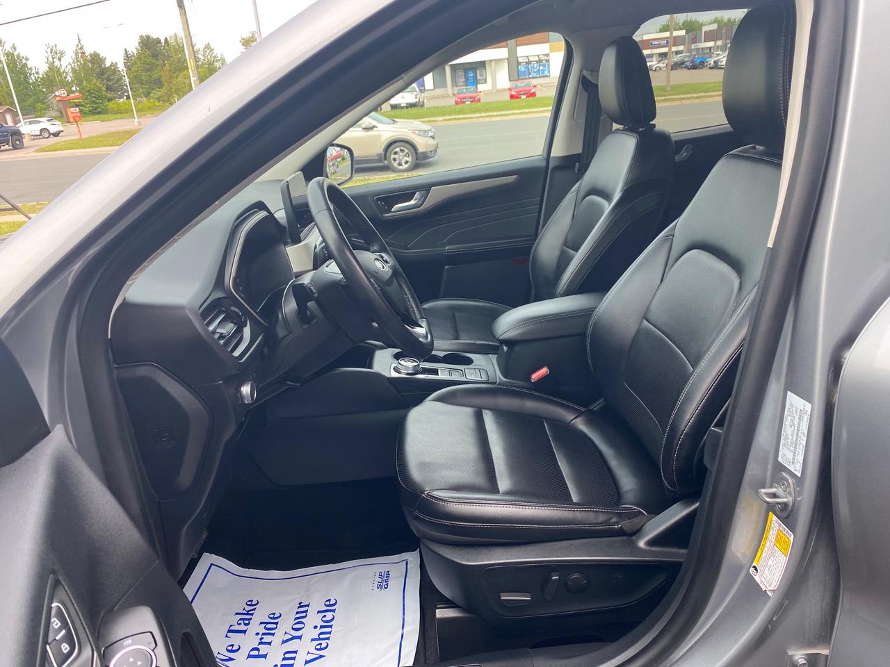 2022 Ford Escape SEL 4dr All-Wheel Drive Photo