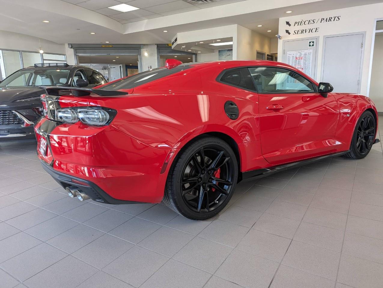 2021 Chevrolet Camaro 2dr Coupe 2SS Photo3