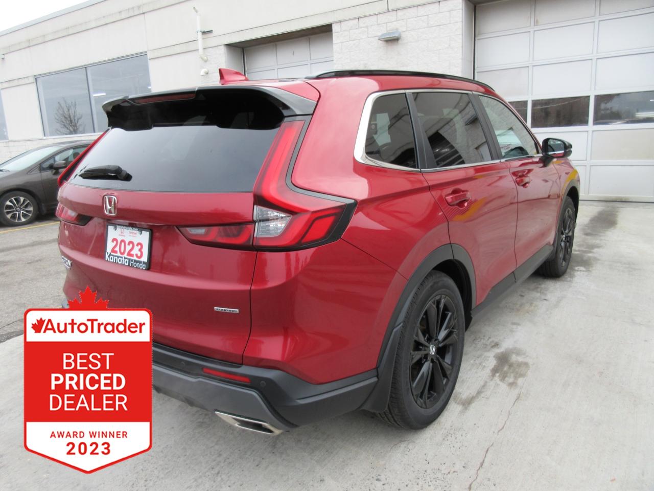 2023 Honda CR-V Hybrid Touring 4dr All-Wheel Drive Photo