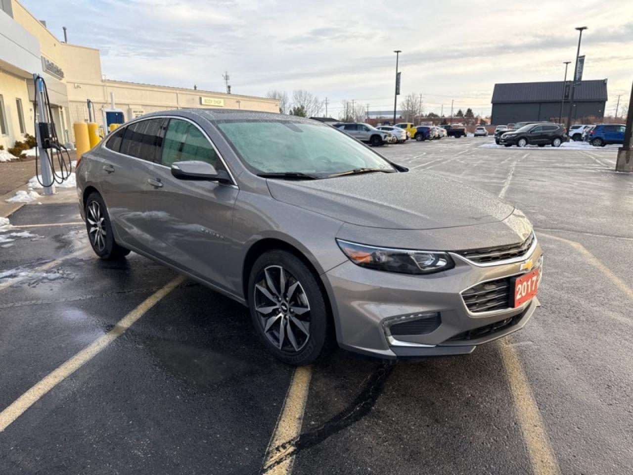 2017 Chevrolet Malibu LT Photo