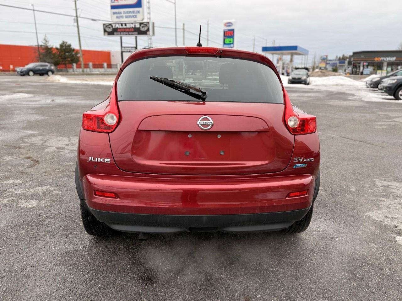 2014 Nissan Juke 5dr Wgn CVT SV AWD Photo3