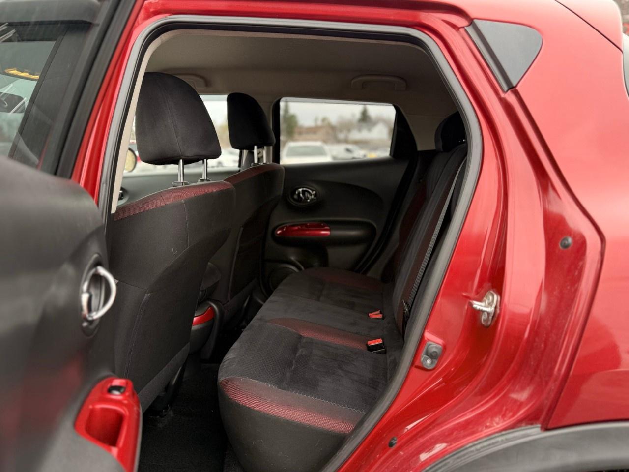 2014 Nissan Juke 5dr Wgn CVT SV AWD Photo