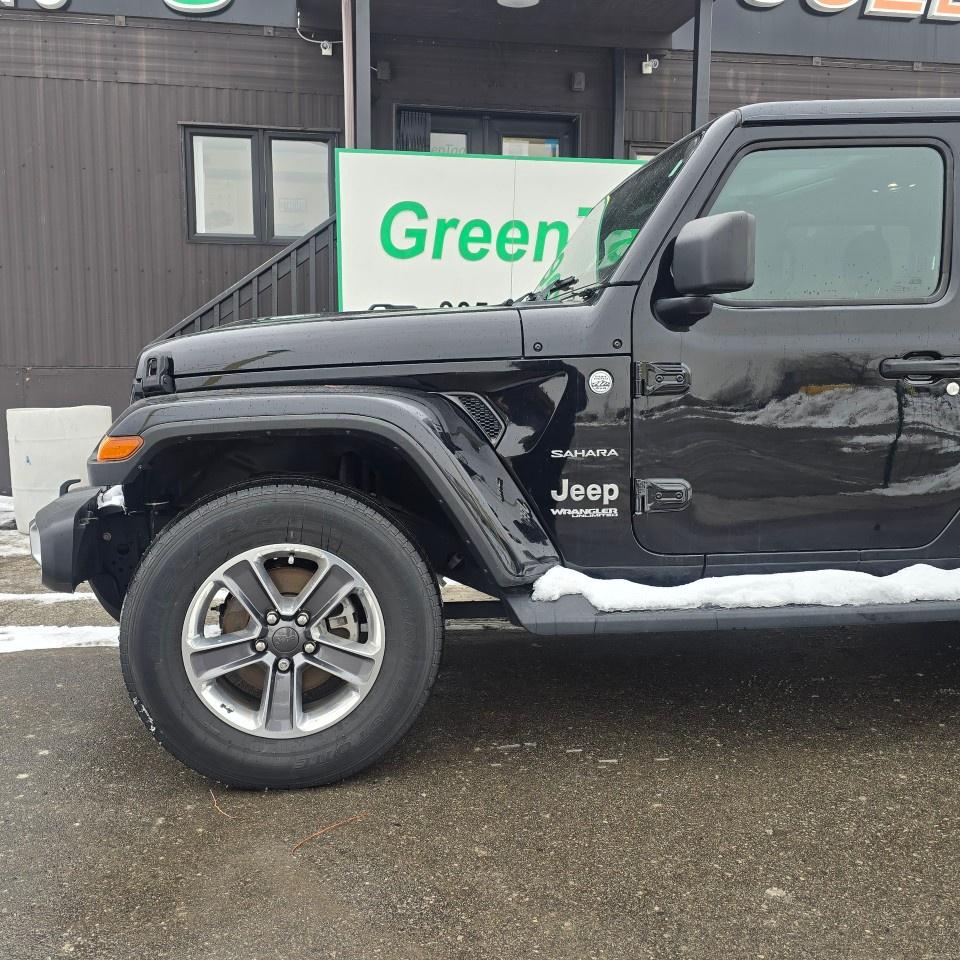 2021 Jeep Wrangler Unlimited Sahara 4X4 Photo