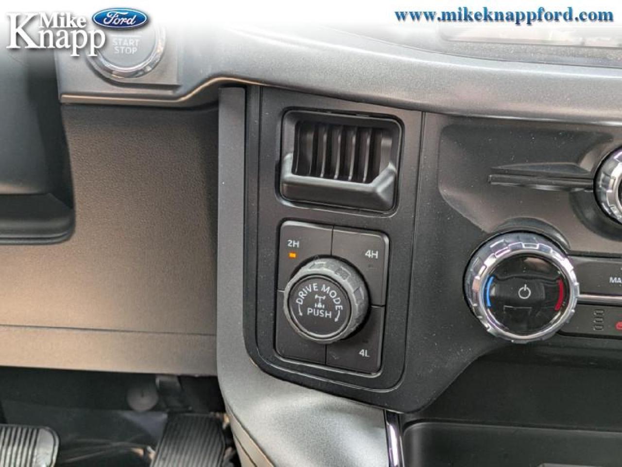 2025 Ford F-150 XLT Photo