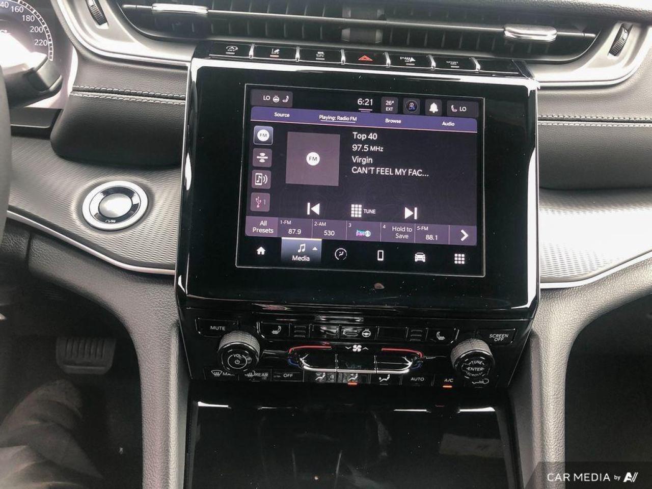 2025 Jeep Grand Cherokee L Laredo 4dr 4x4 Photo