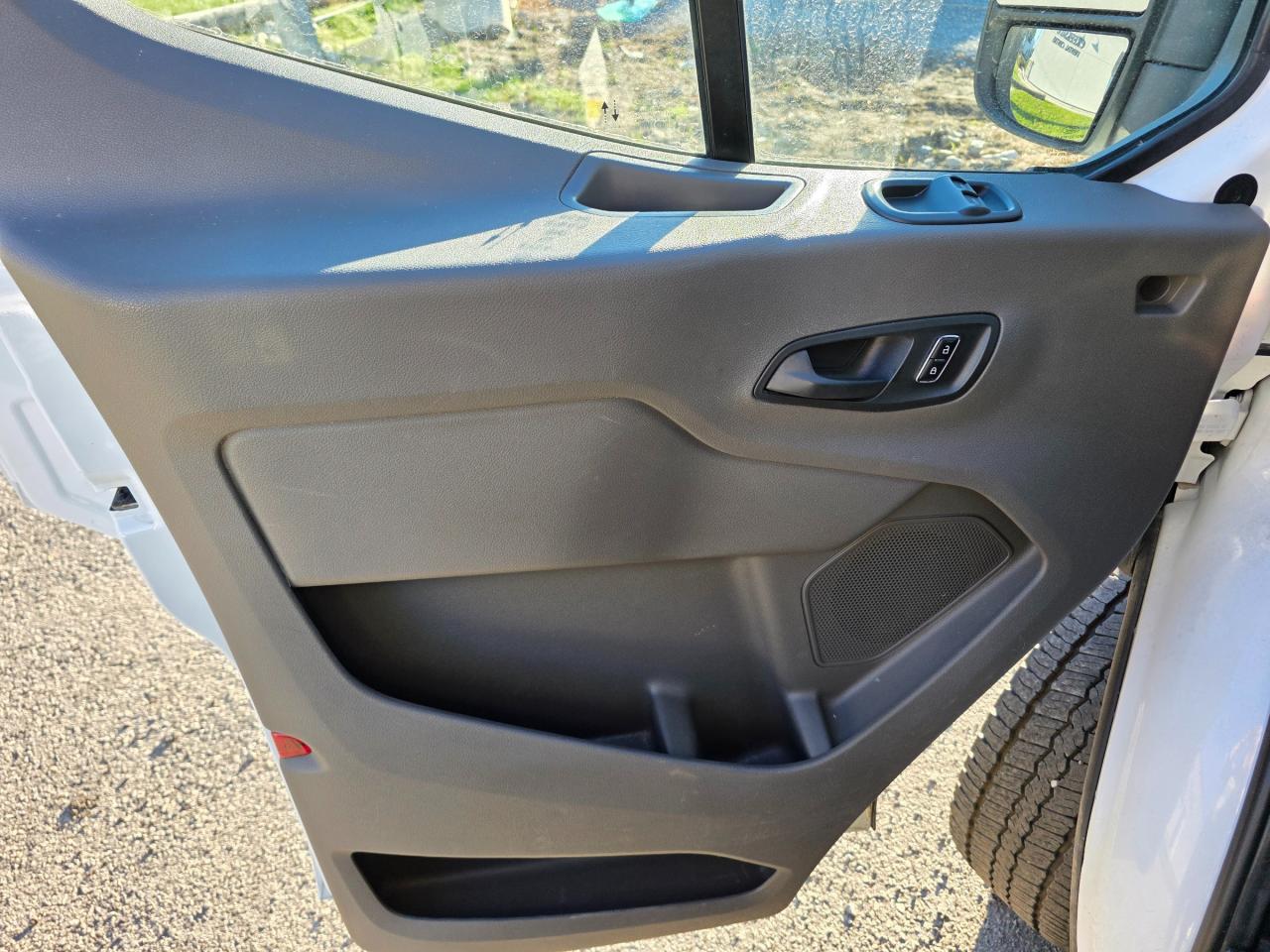 2023 Ford Transit-250 Cargo Base Rear-Wheel Drive Medium Roof Van 130 in. WB Photo