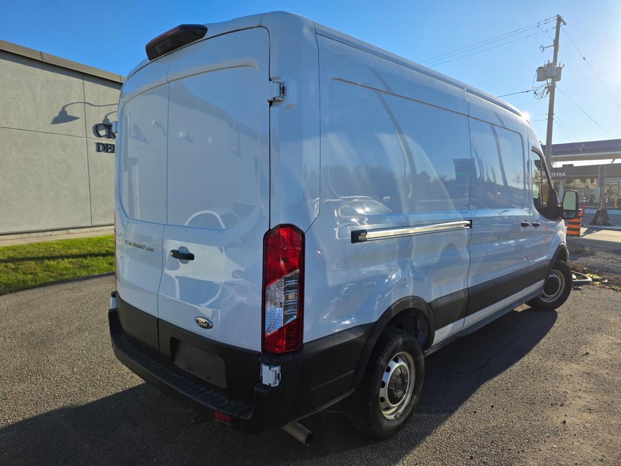 2023 Ford Transit-250 Cargo Base Rear-Wheel Drive Medium Roof Van 130 in. WB Photo