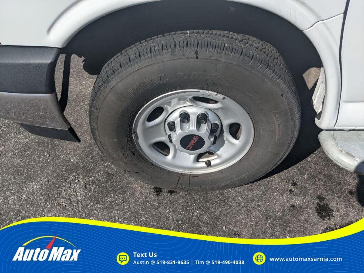 2019 GMC Savana 2500 Work Van Rear-Wheel Drive Cargo Van Photo