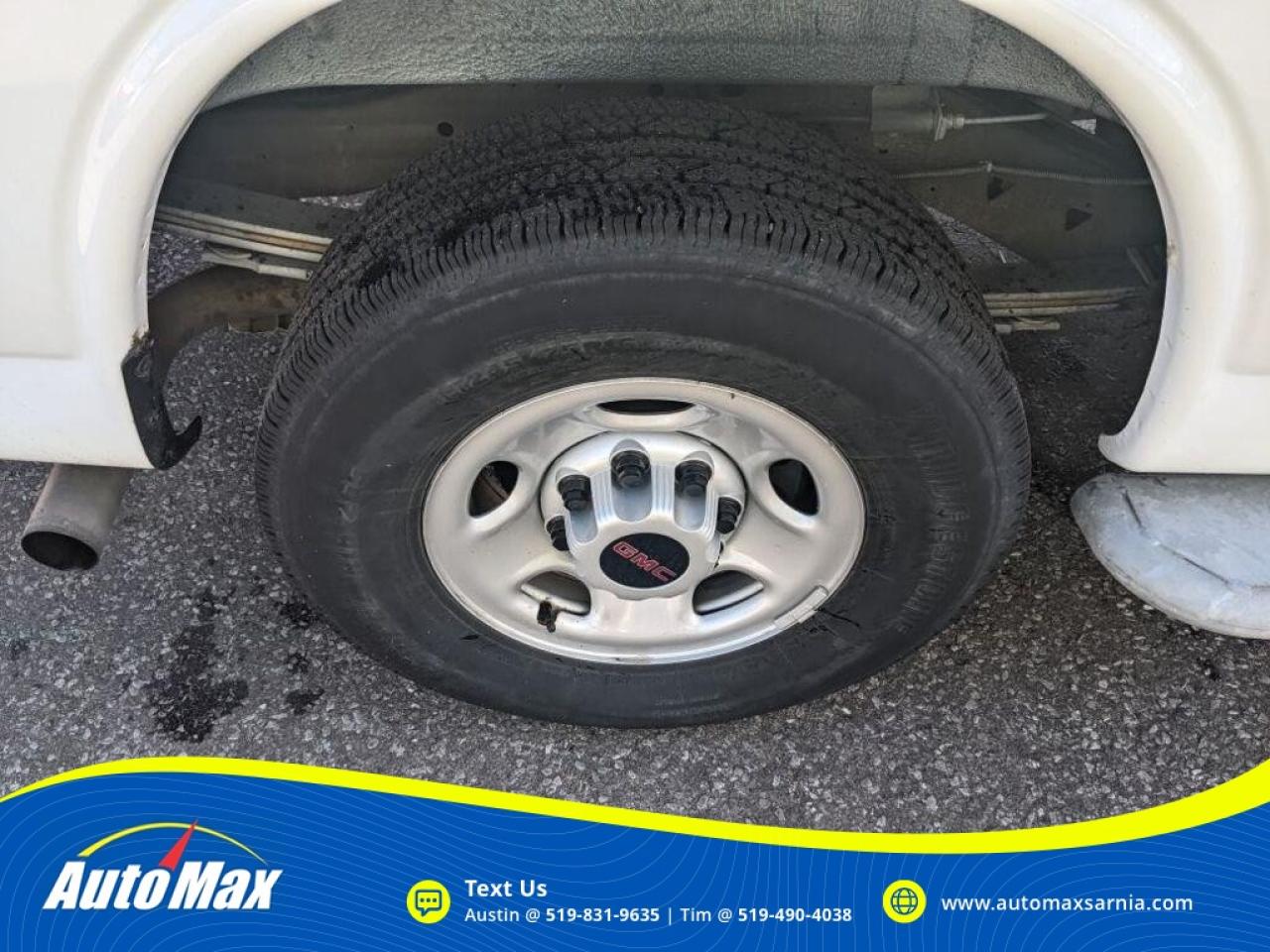 2019 GMC Savana 2500 Work Van Rear-Wheel Drive Cargo Van Photo