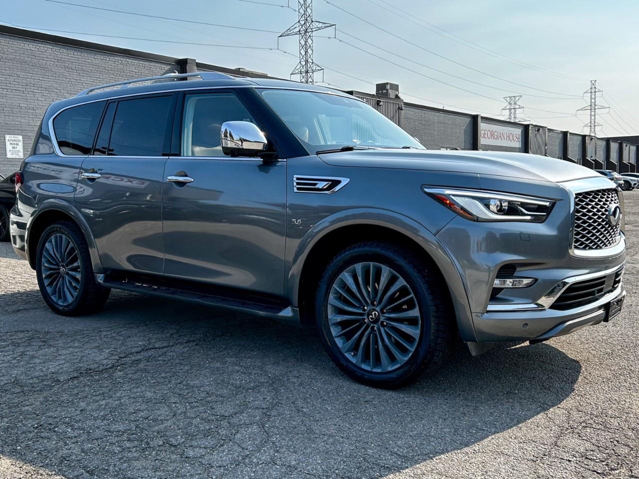 2018 Infiniti QX80 8-Passenger Photo0