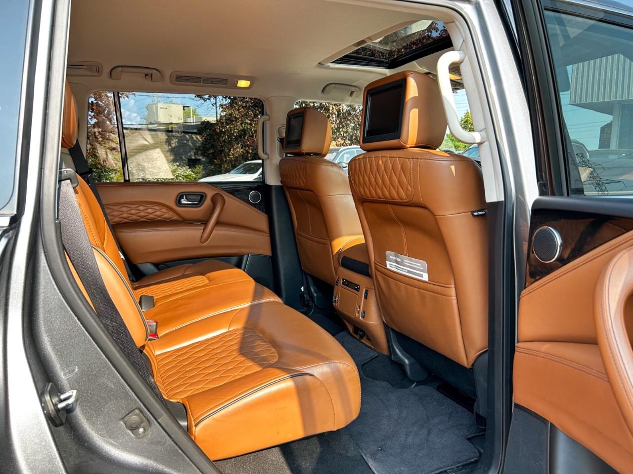 2018 Infiniti QX80 8-Passenger Photo