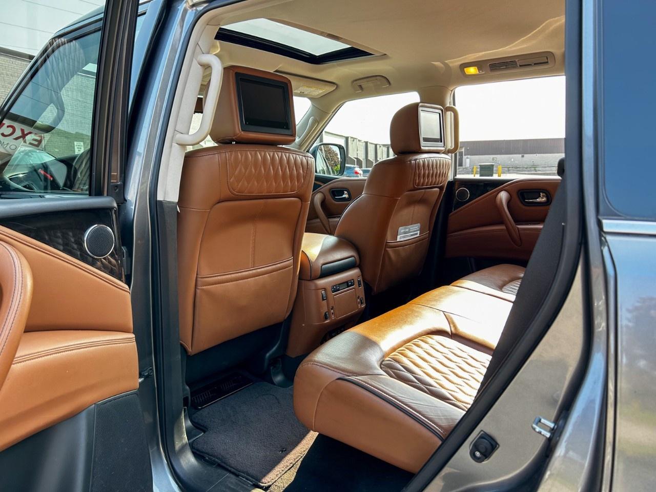 2018 Infiniti QX80 8-Passenger Photo