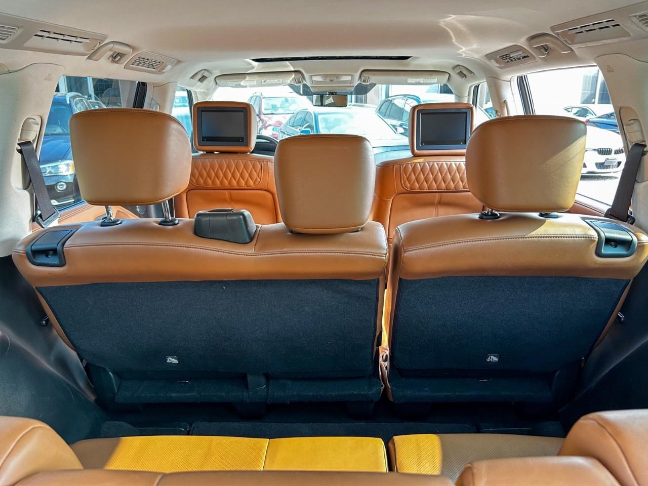 2018 Infiniti QX80 8 passenger / Rear TVs / No accident / 1 owner Photo