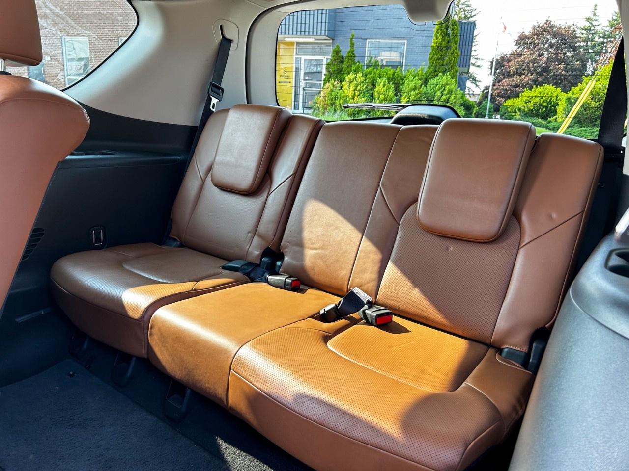 2018 Infiniti QX80 8-Passenger Photo