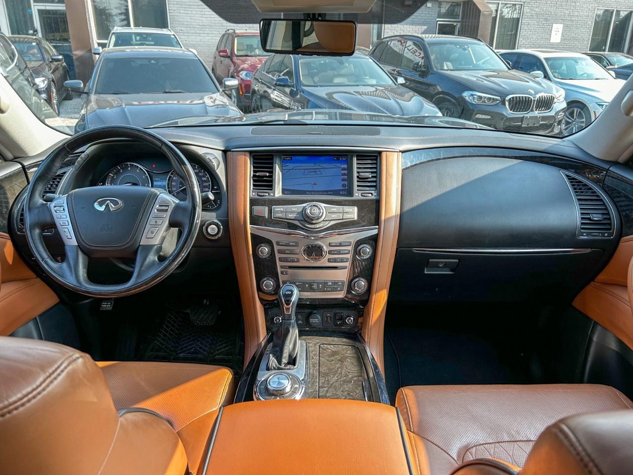 2018 Infiniti QX80 8 passenger / Rear TVs / No accident / 1 owner Photo