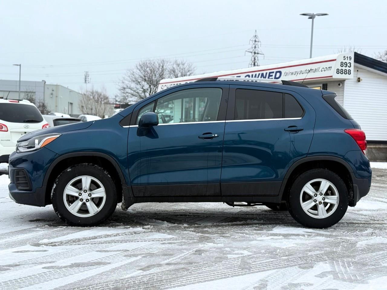 2019 Chevrolet Trax LT All-Wheel Drive Photo2