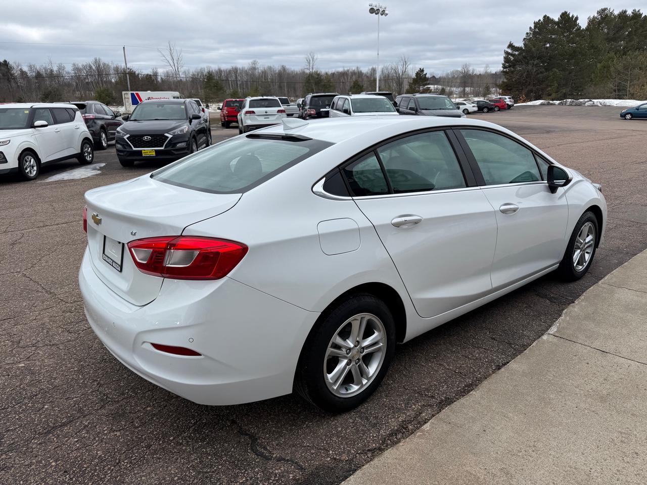 2016 Chevrolet Cruze LT Auto 4dr Sedan Photo