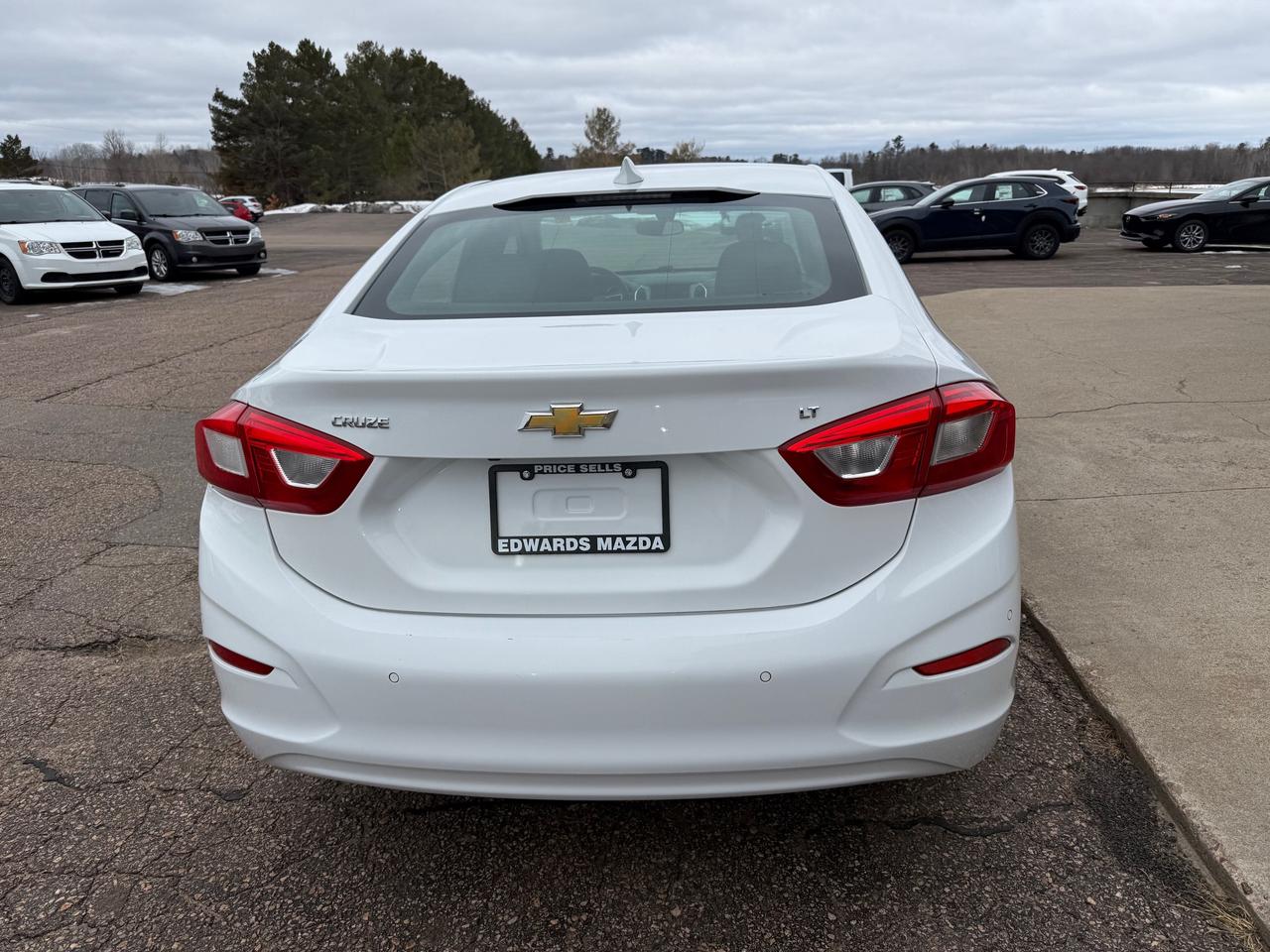 2016 Chevrolet Cruze LT Auto 4dr Sedan Photo