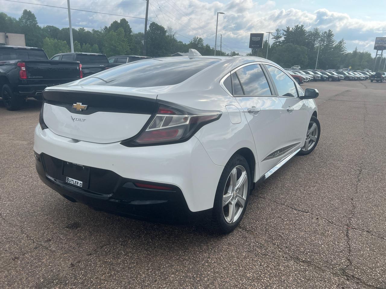 2018 Chevrolet Volt LT 4dr Hatchback Photo