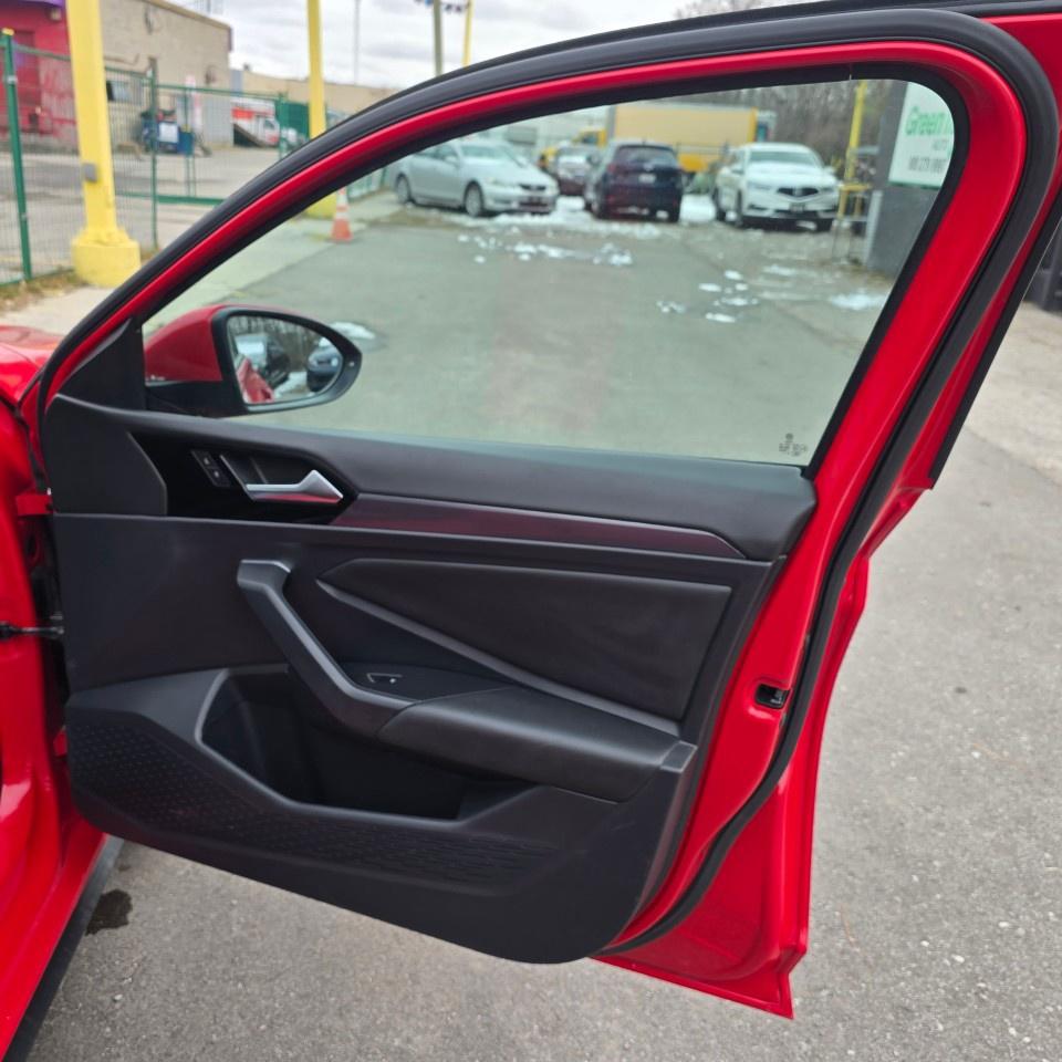 2019 Volkswagen Jetta GLI DSG Photo