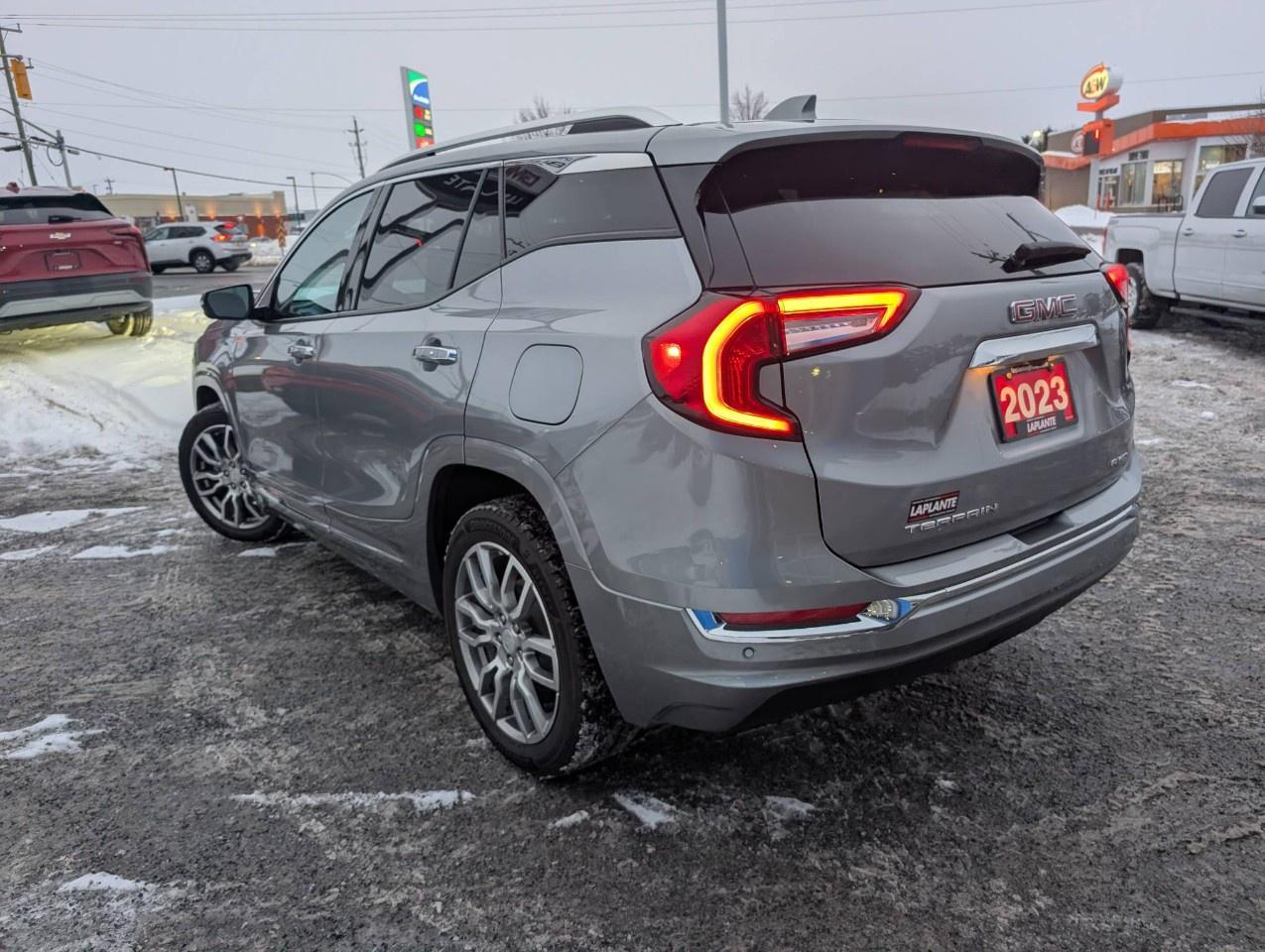 2023 GMC Terrain AWD Denali Photo