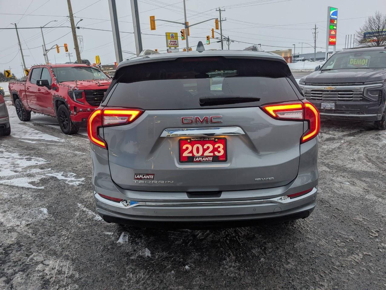 2023 GMC Terrain AWD Denali Photo