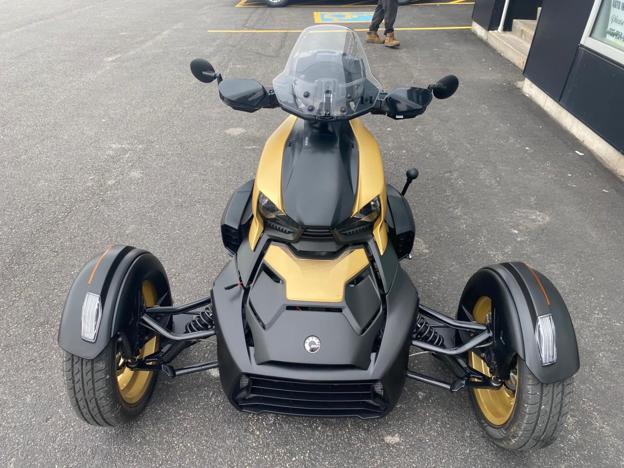 2022 Can-Am RYKER 900  Photo2