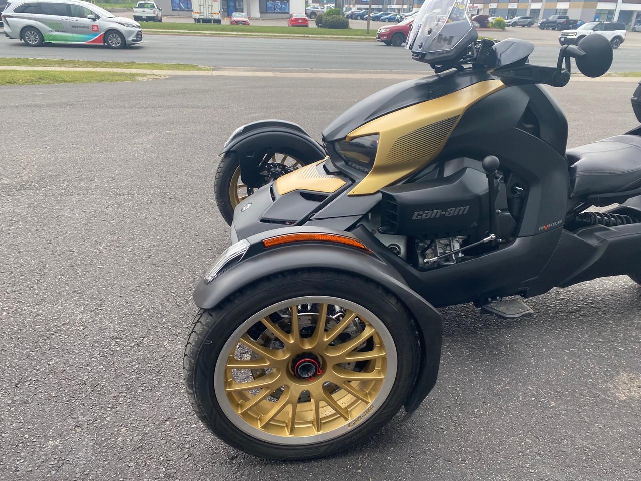 2022 Can-Am RYKER 900  Photo4