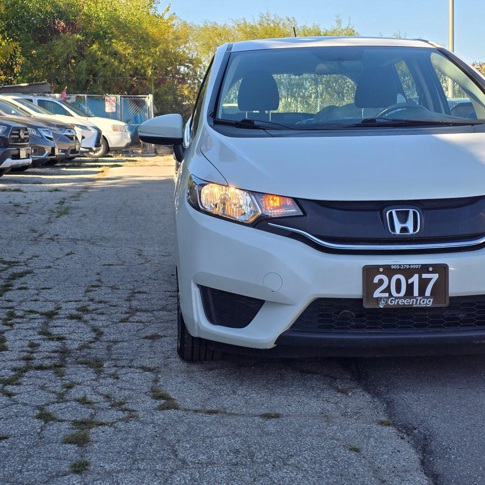 2017 Honda Fit SE CVT Photo