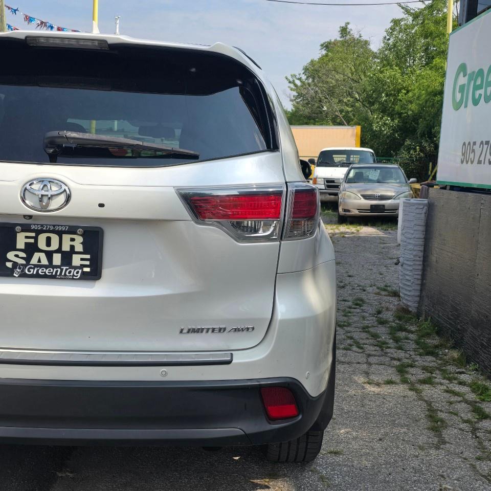 2016 Toyota Highlander AWD 4DR LIMITED Photo