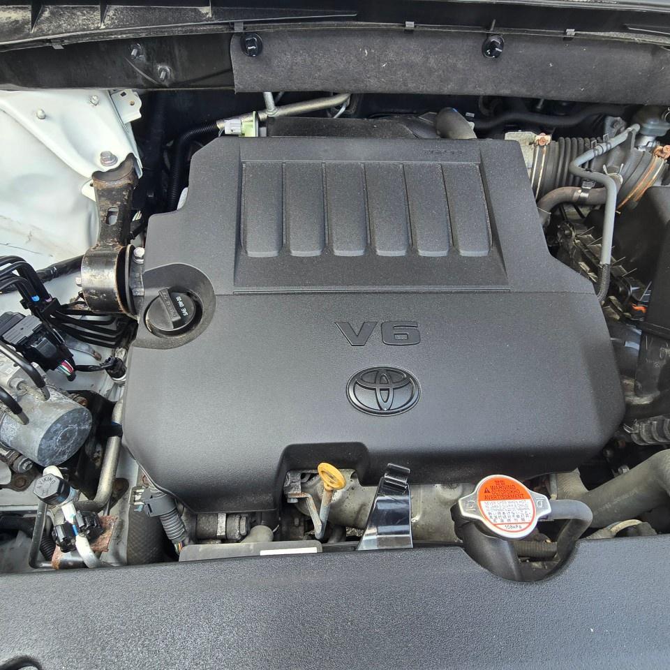 2016 Toyota Highlander AWD 4DR LIMITED Photo