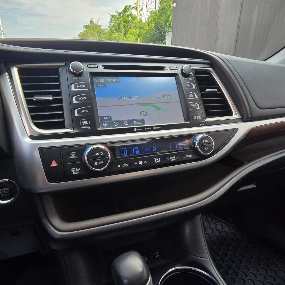 2016 Toyota Highlander AWD 4DR LIMITED Photo