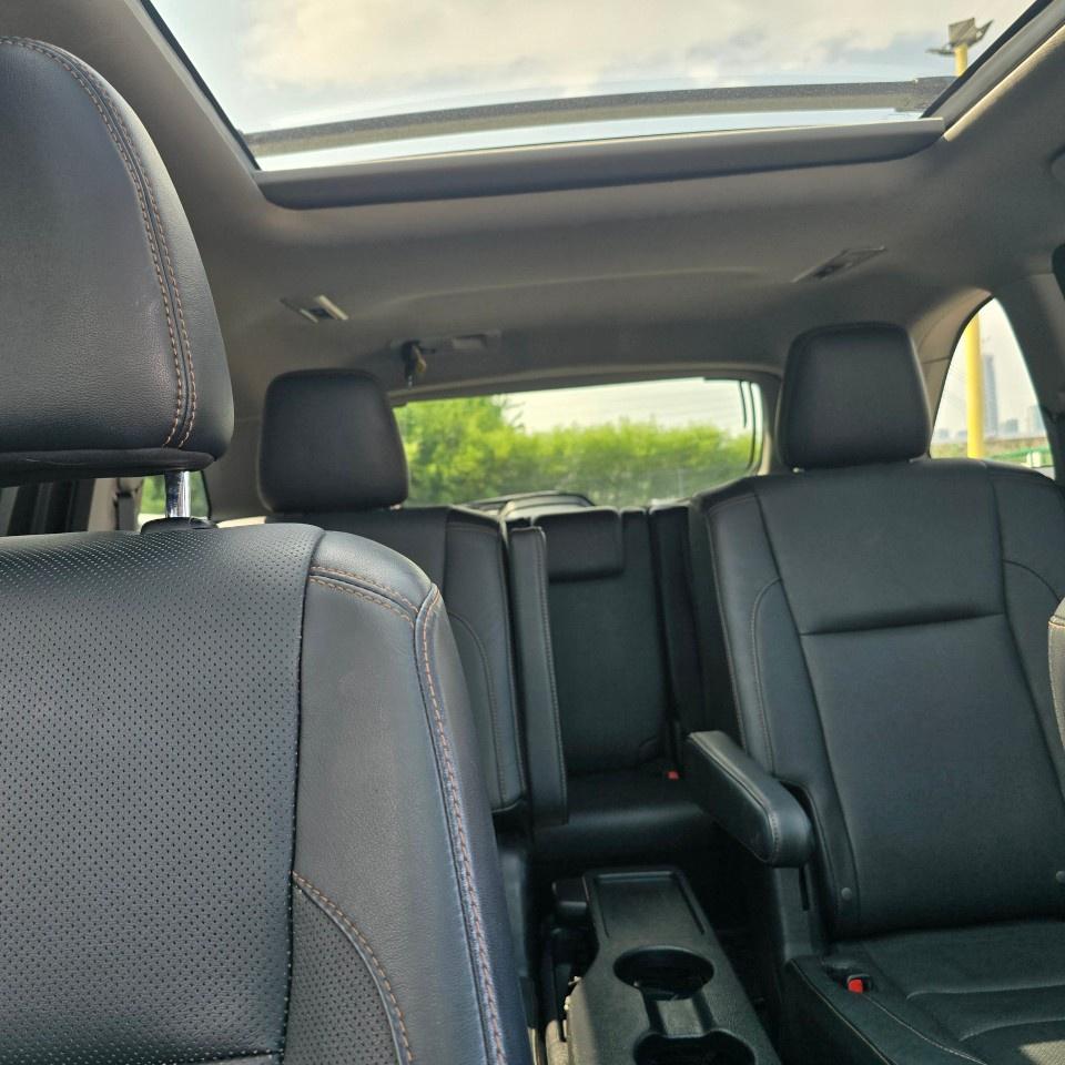 2016 Toyota Highlander AWD 4DR LIMITED Photo