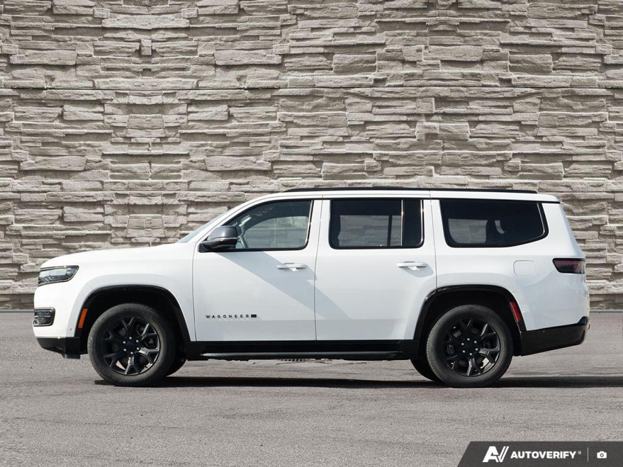 2024 Jeep Wagoneer Series II Carbide 4dr 4x4 Photo2