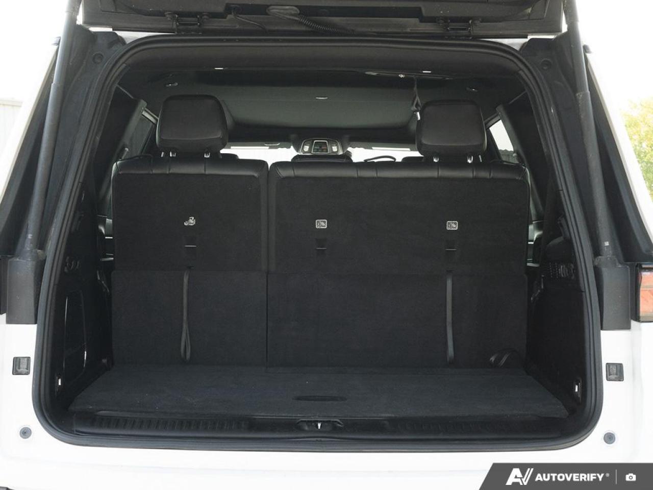 2024 Jeep Wagoneer Series II Carbide 4dr 4x4 Photo