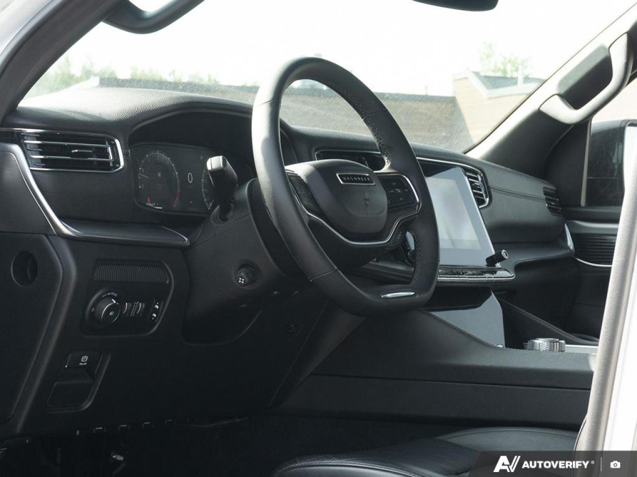 2024 Jeep Wagoneer Series II Carbide 4dr 4x4 Photo