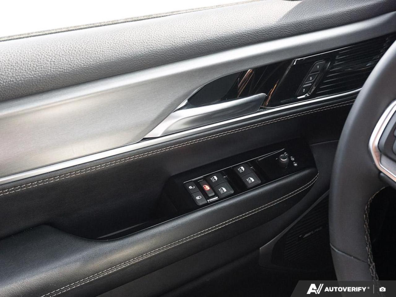 2024 Jeep Wagoneer Series II Carbide 4dr 4x4 Photo