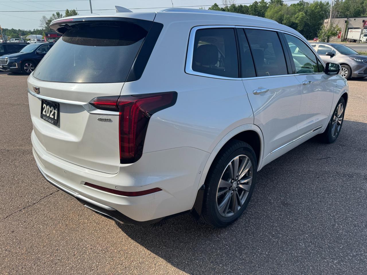 2021 Cadillac XT6 Premium Luxury 4dr All-Wheel Drive Photo4