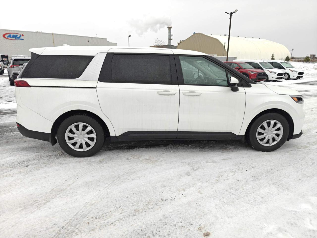 2022 Kia Carnival LX+ Passenger Van Photo