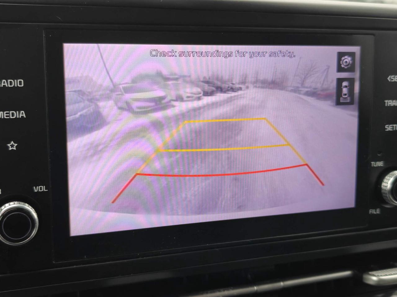 2022 Kia Carnival LX Passenger Van Photo