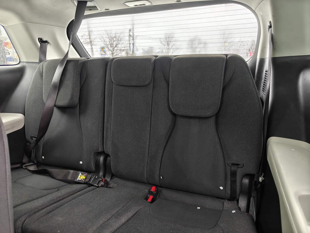 2022 Kia Carnival LX+ Passenger Van Photo