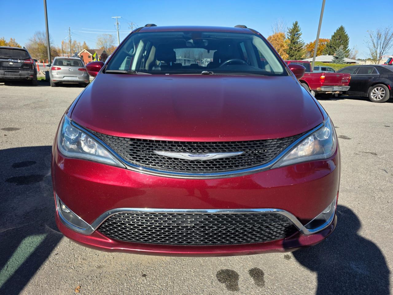 2017 Chrysler Pacifica Touring-L Passenger Van Photo