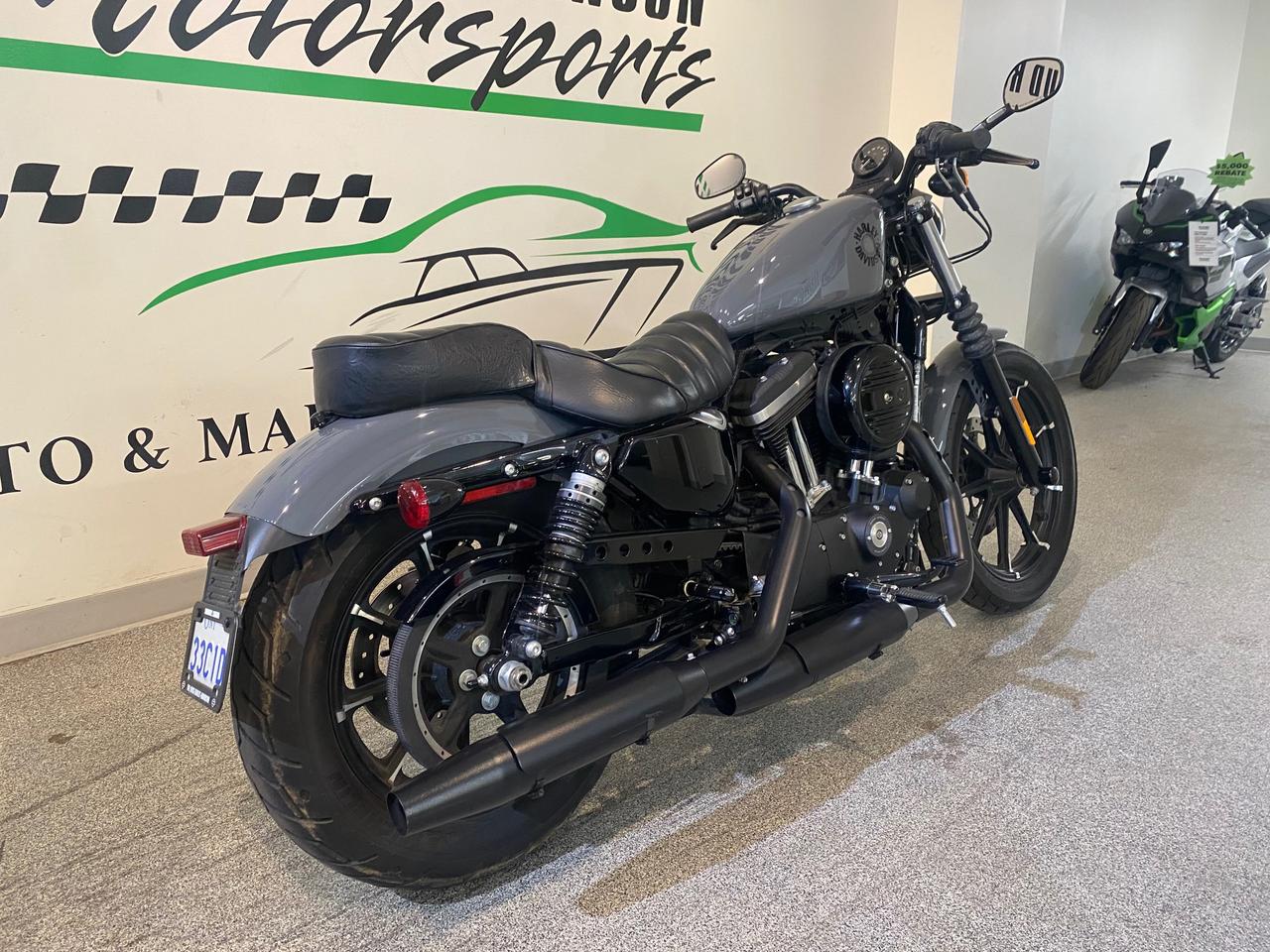 2022 Harley-Davidson SPORTSTER IRON 883  Photo4