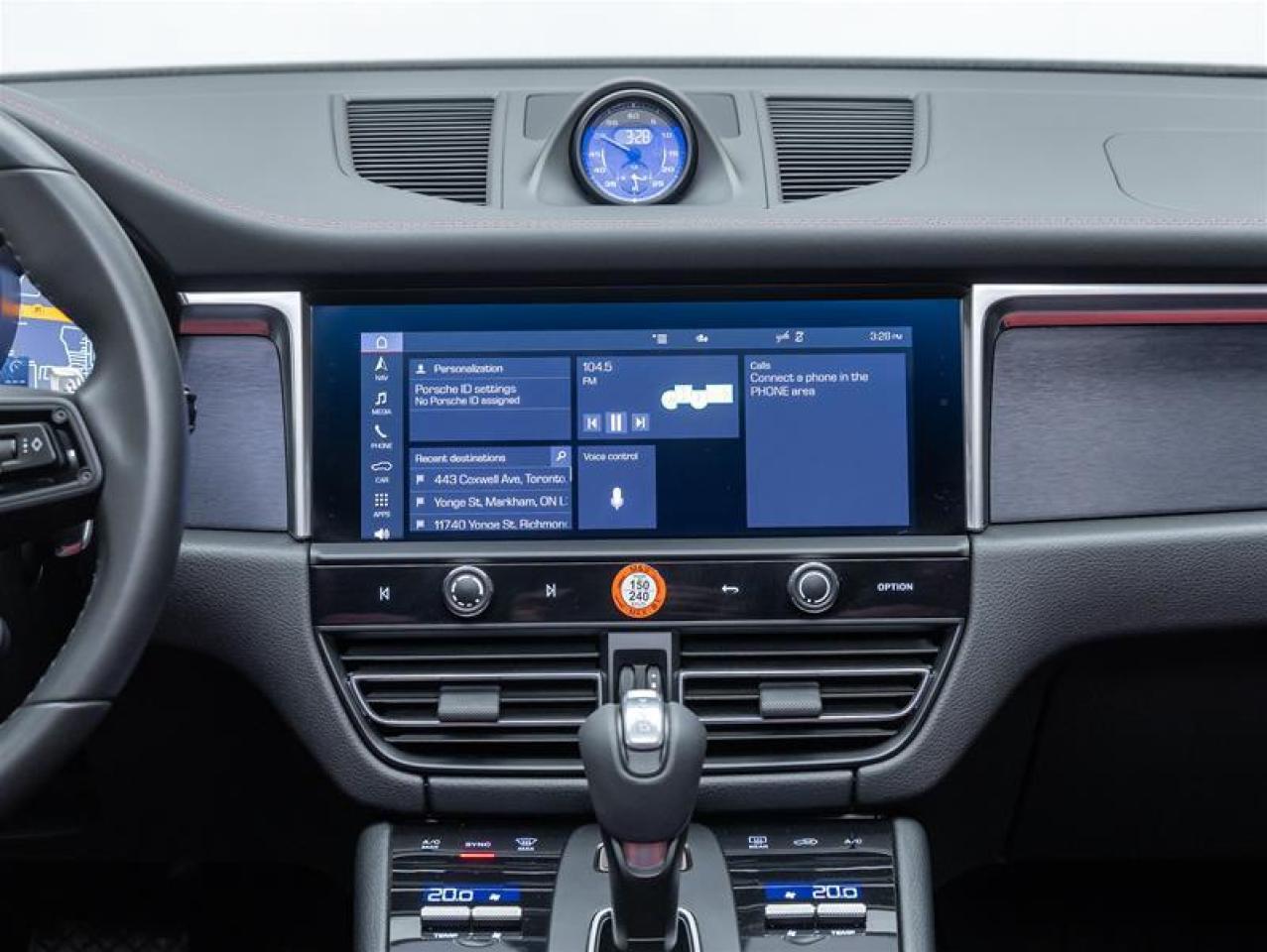 2023 Porsche Macan  Photo