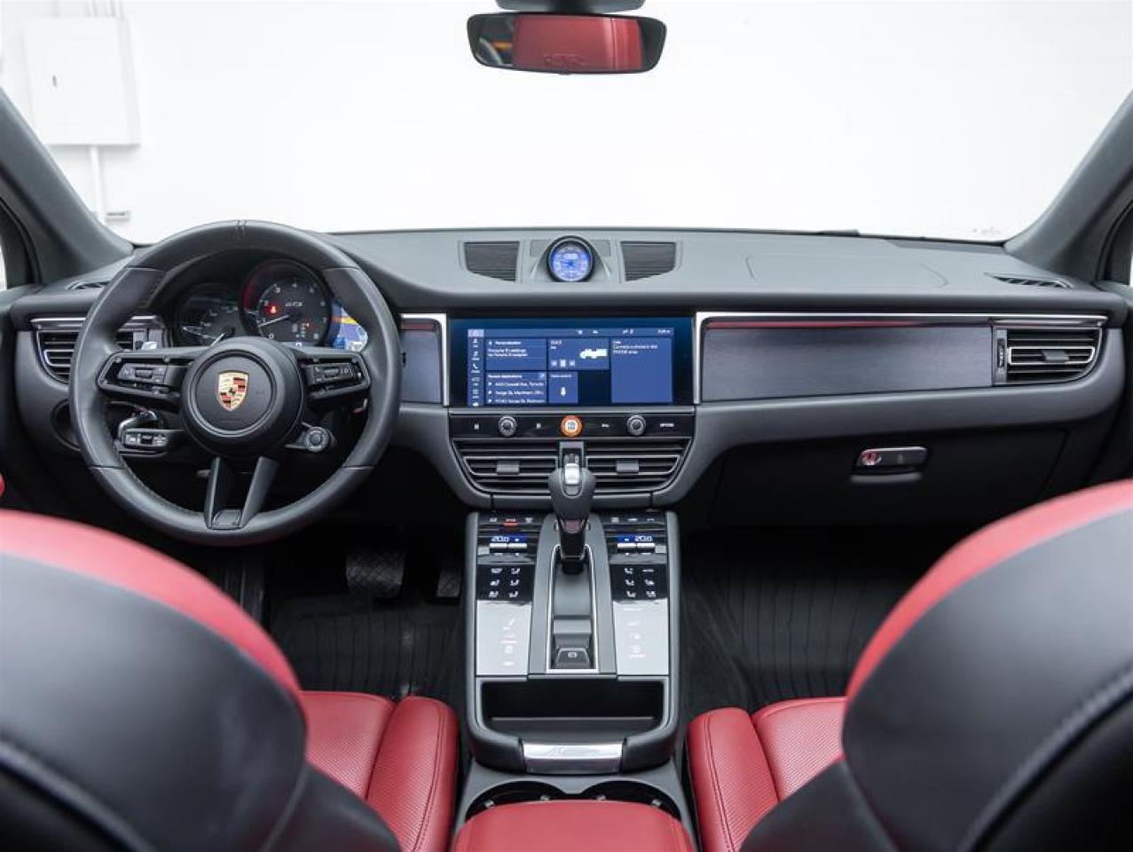 2023 Porsche Macan  Photo