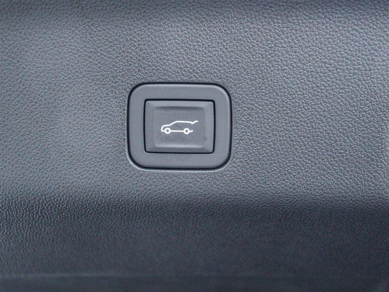 2026 Chevrolet Tahoe 4WD 4dr LT Photo